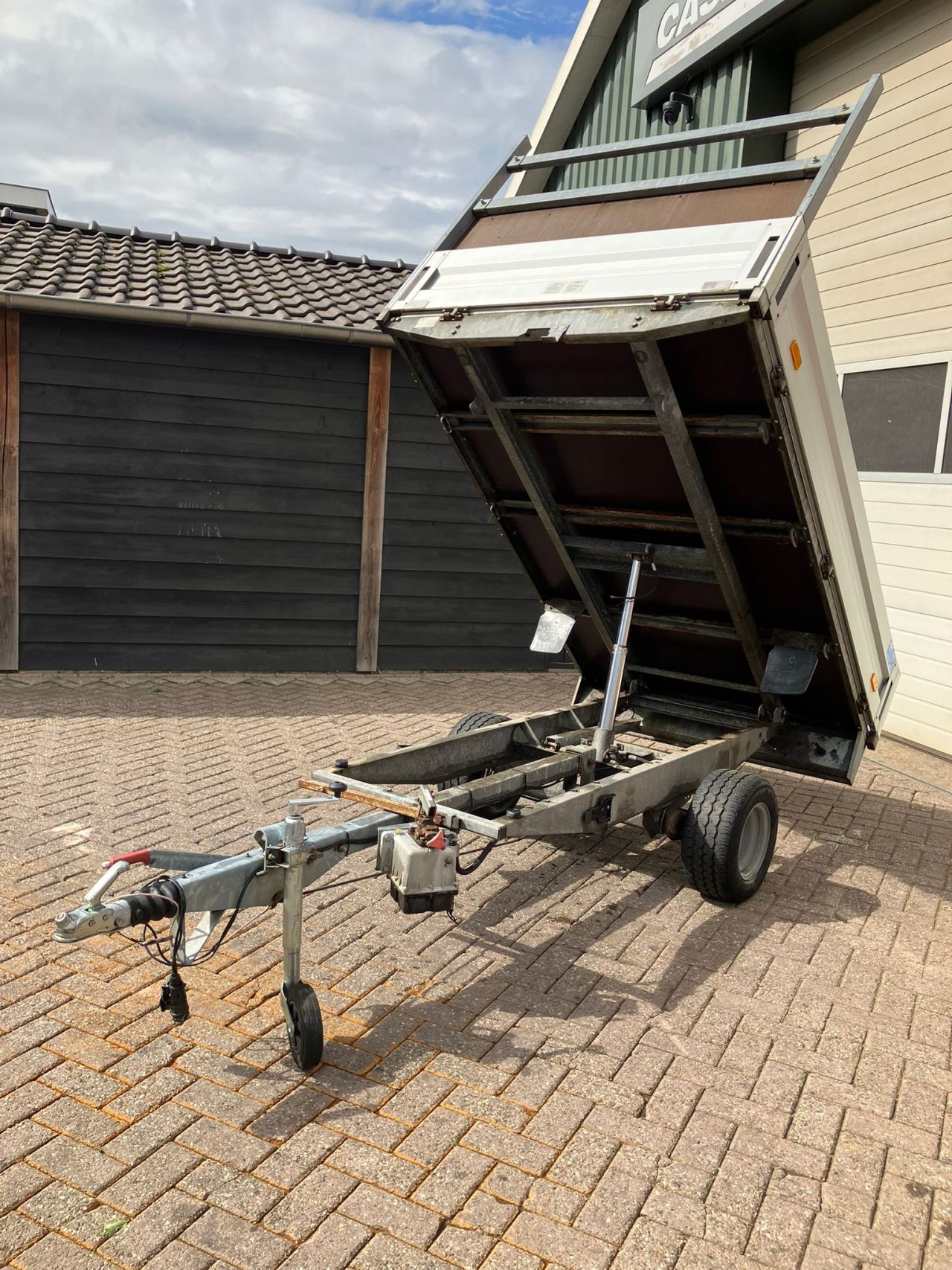 Humbaur auto aanhanger kieper ( gereserveerd )