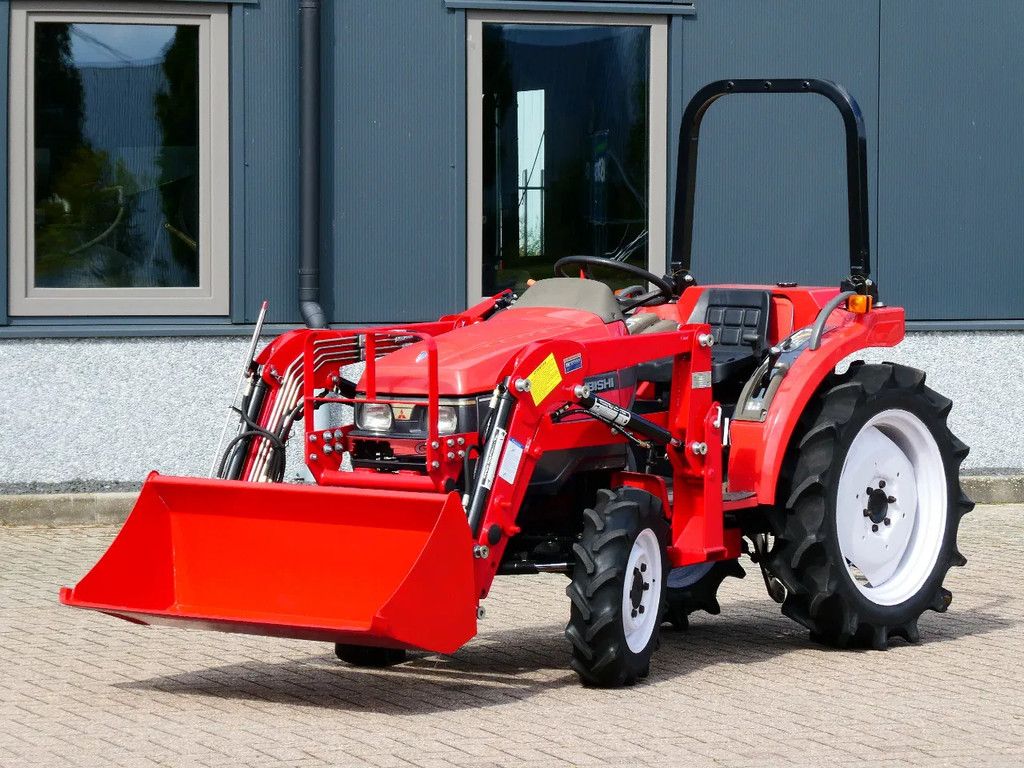 Mitsubishi MT200 4wd / 0145 Draaiuren / Margetrekker