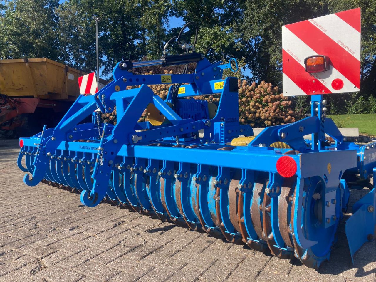Lemken Zirkon 10/300