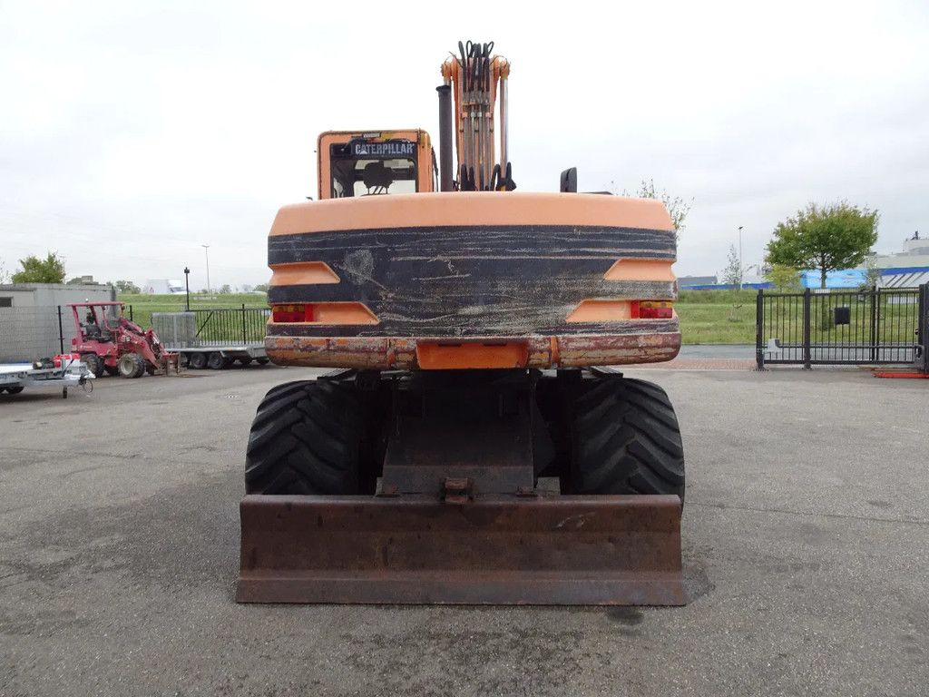 Caterpillar M315