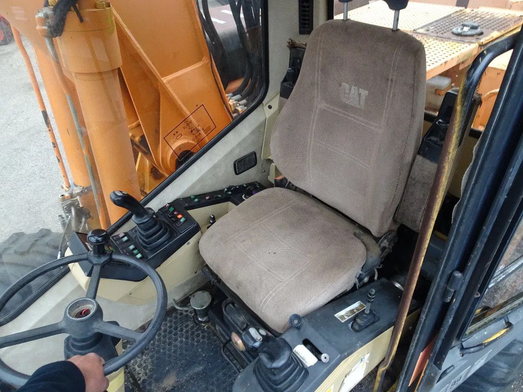Caterpillar M315