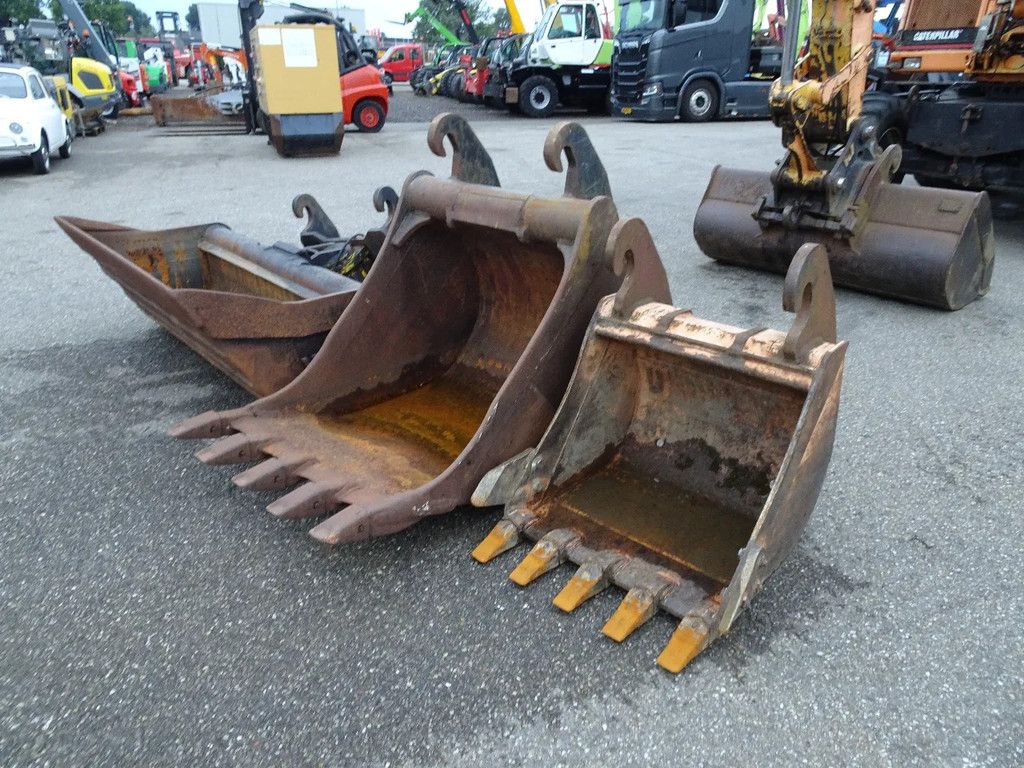 Caterpillar M315