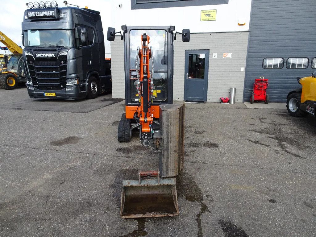 Hitachi ZX19-6