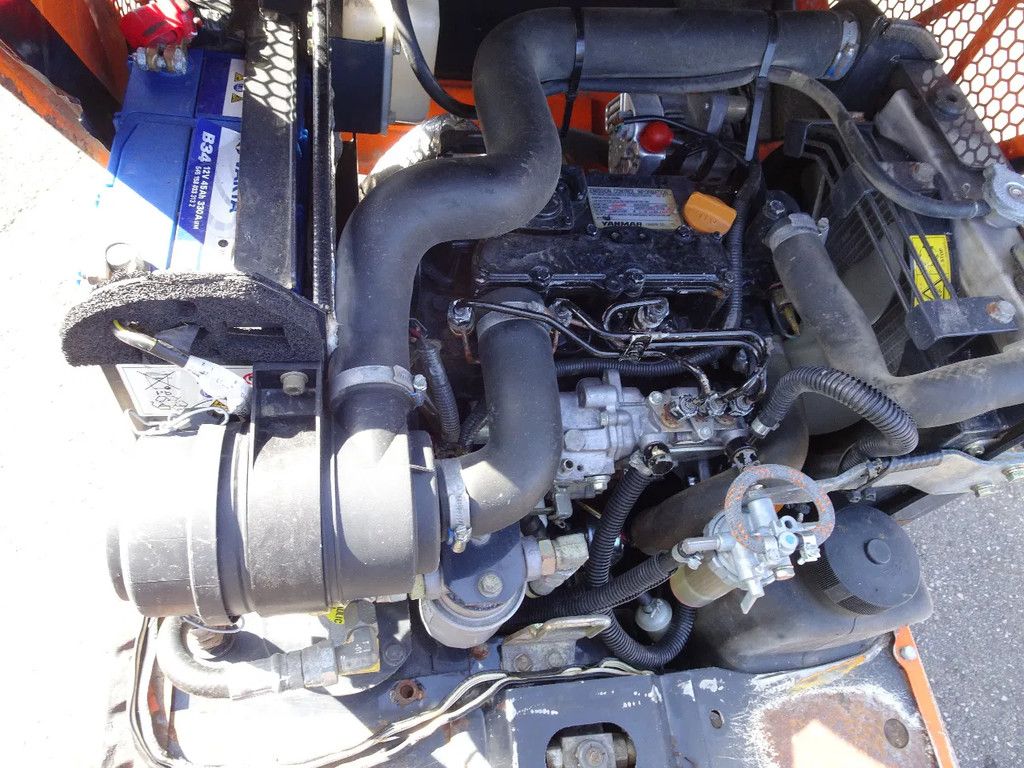 Hitachi ZX10U