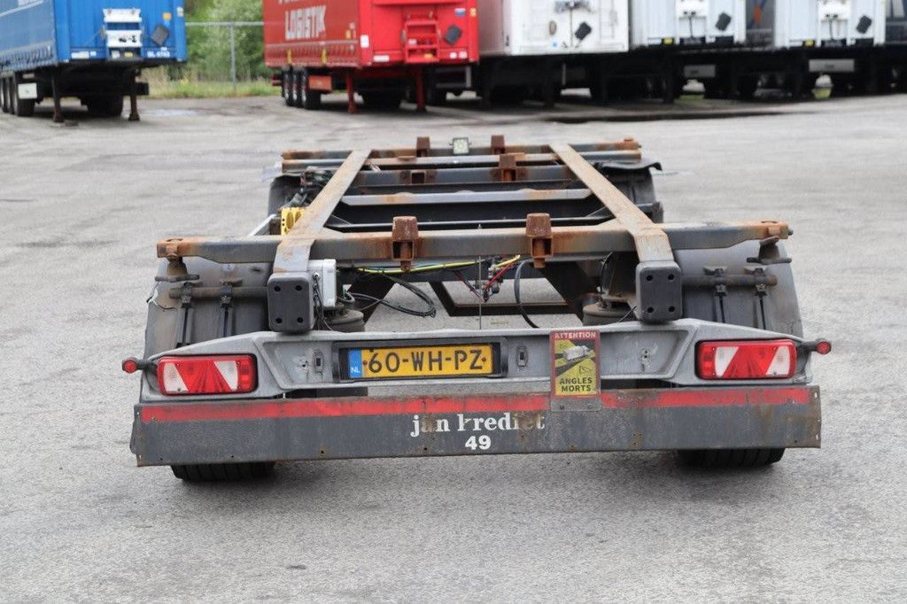 Fahrgestellanhänger Kögel AWE18 2011