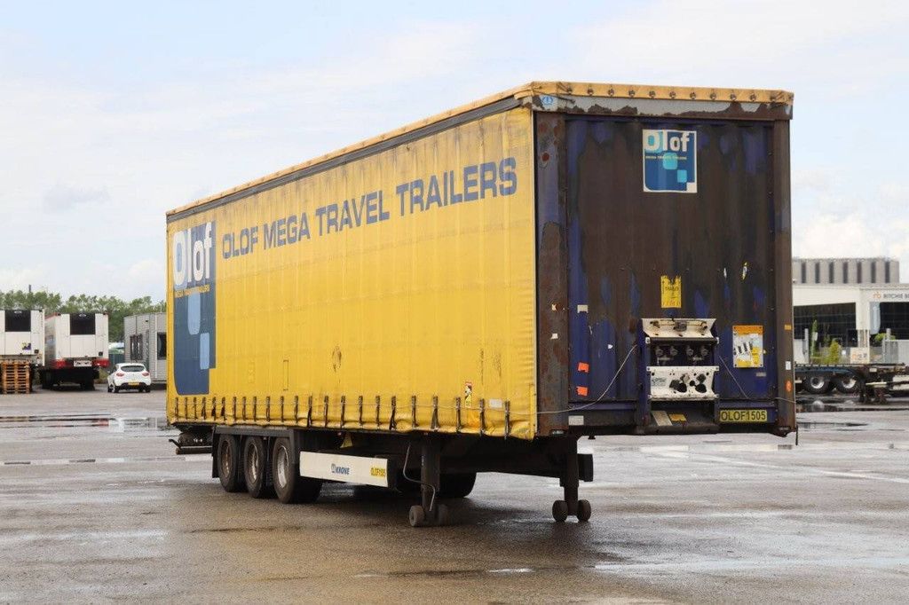 Krone SD 2015 sliding tarpaulin trailer