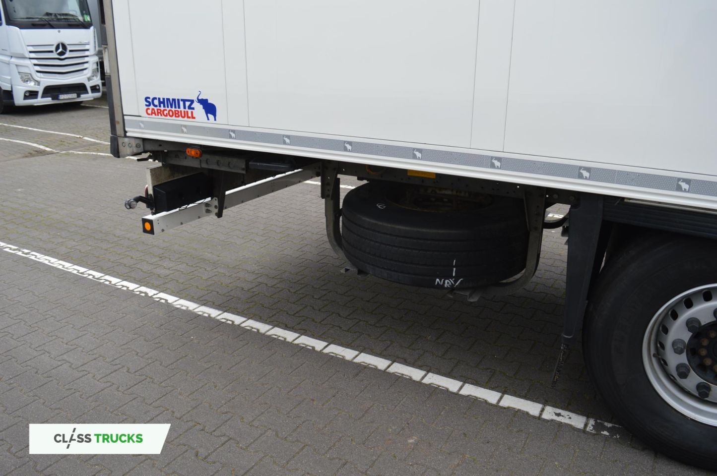 Schmitz Cargobull SKO Double Deck FP 45 ThermoKing SLXi 300