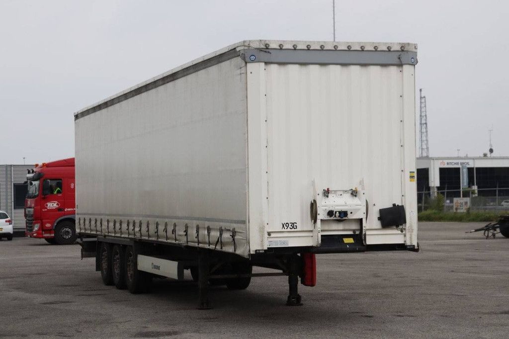 Krone SD sliding tarpaulin trailer