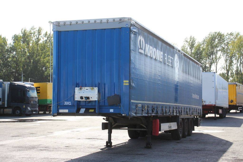 Krone SD sliding tarpaulin trailer