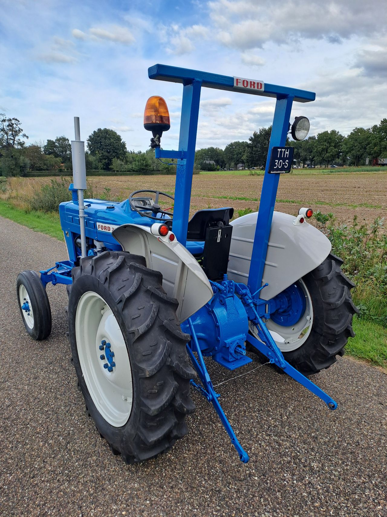 Ford 2000 | Refurbished | inruil en transport mogelijk
