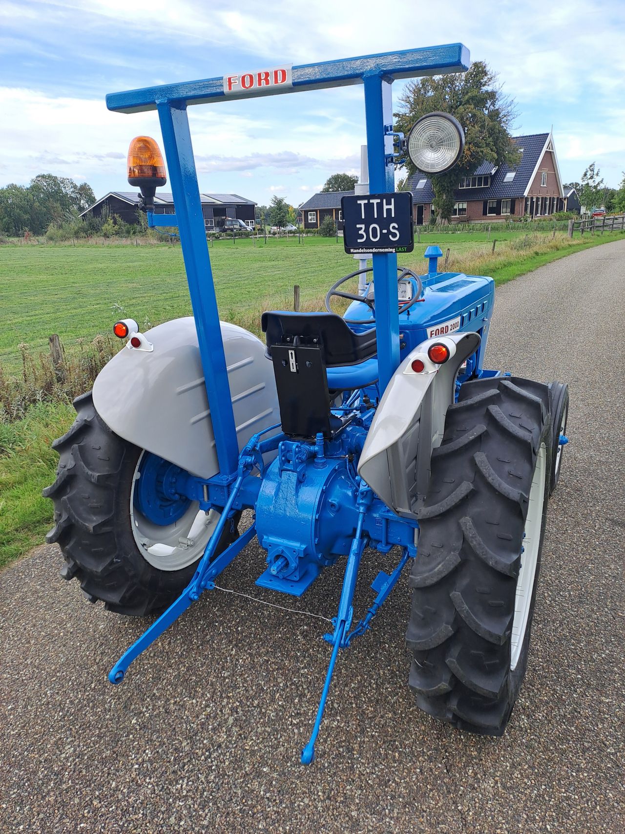 Ford 2000 | Refurbished | inruil en transport mogelijk