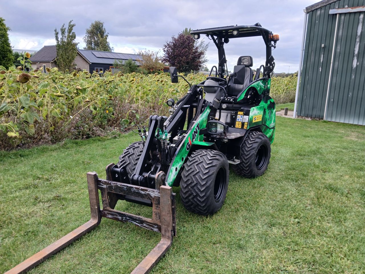 Giant G2200 E X-TRA 520ah accu snellader koop/huur