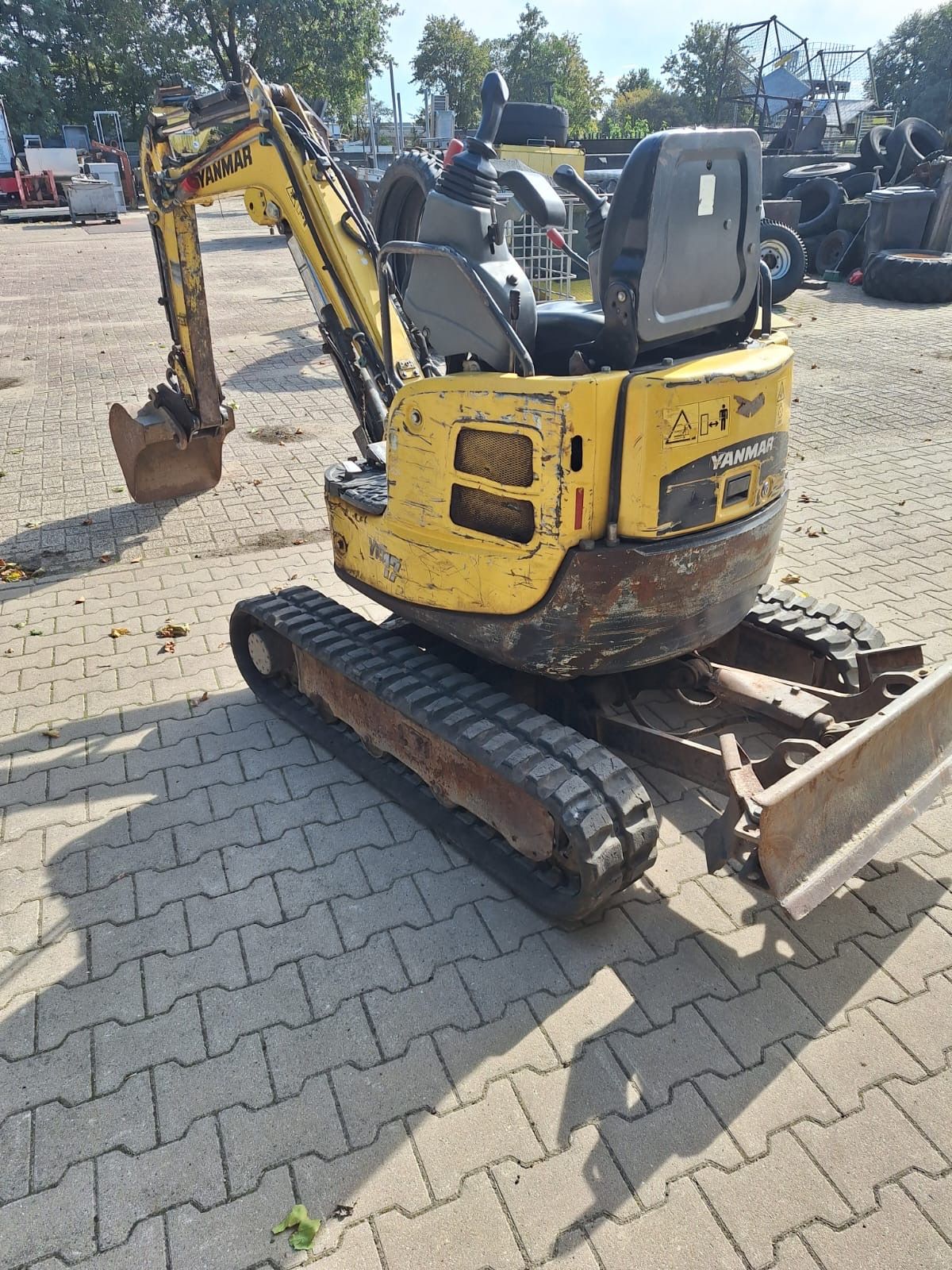 Te koop Yanmar Vio 17 2018