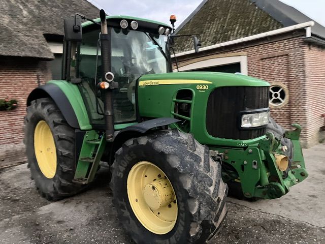 John deere 6930