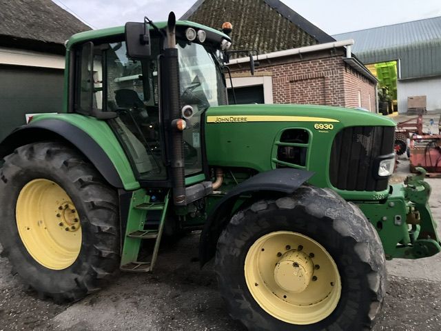 John deere 6930