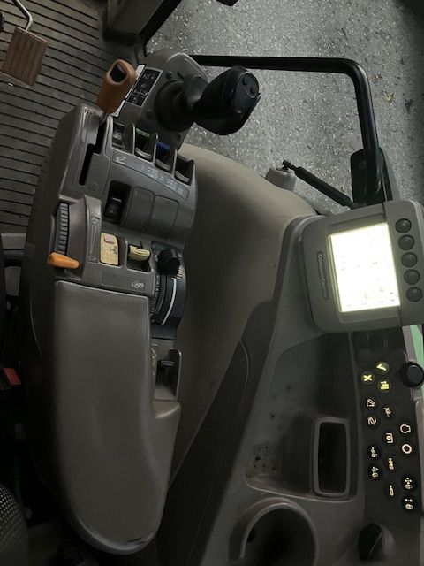 John deere 6930