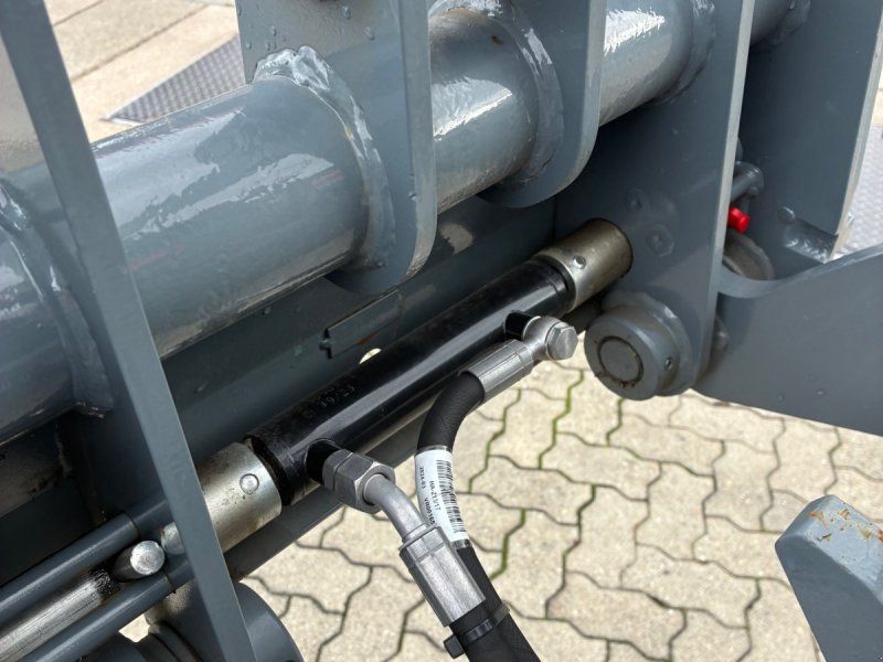 Giant G2500 HD