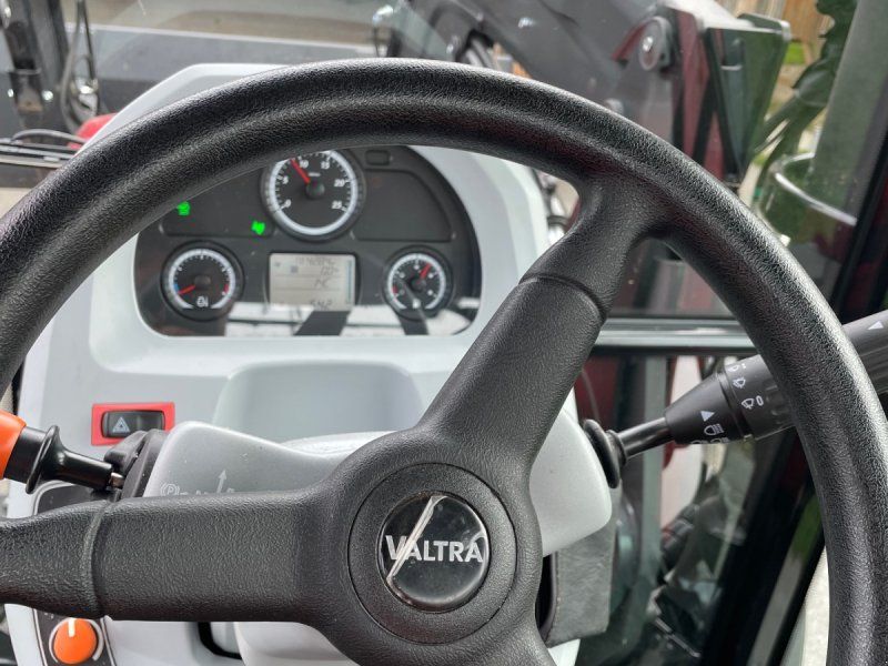 Valtra A85