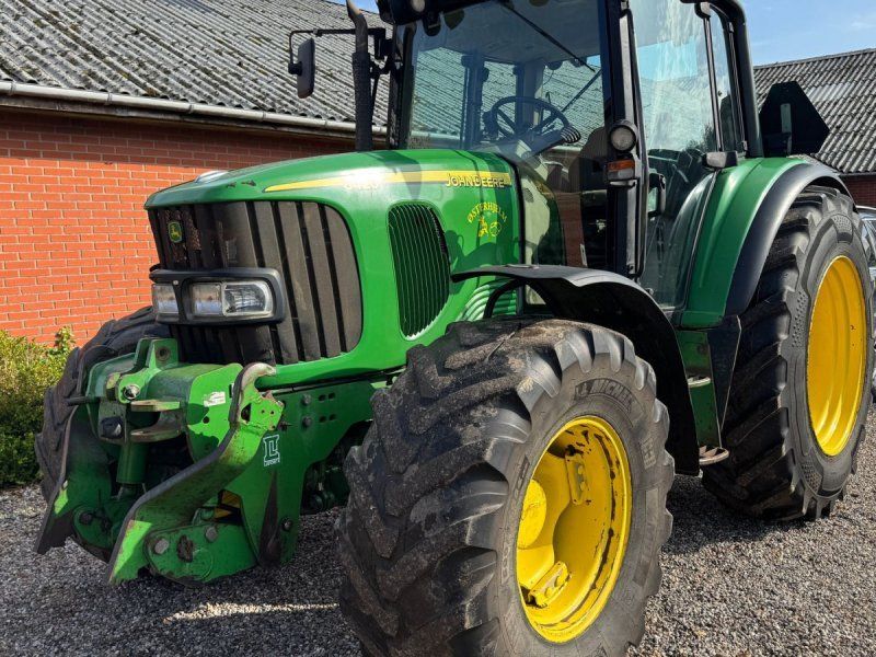 John Deere 6430