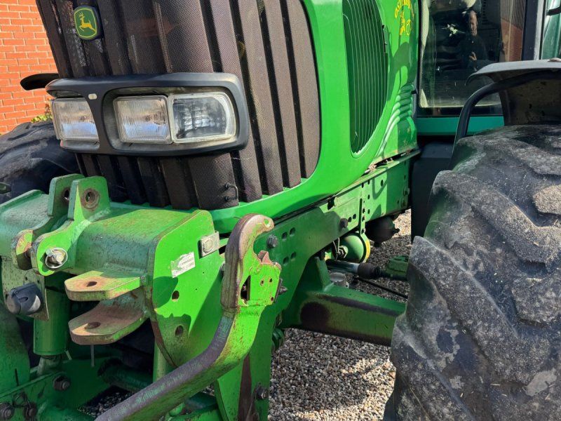 John Deere 6430