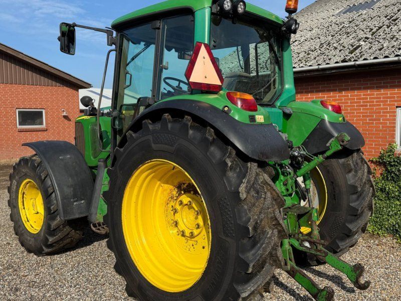 John Deere 6430