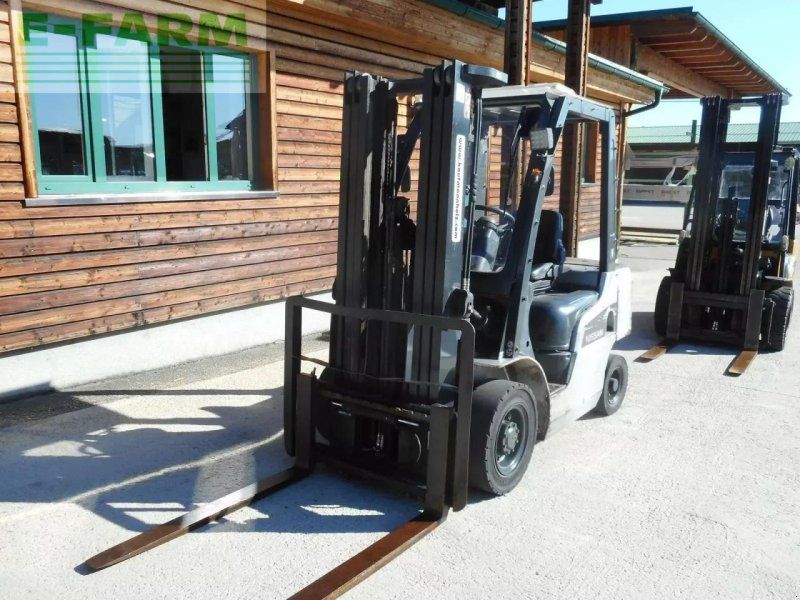 Nissan y1f2a25 triplex 4,75m + ss + ls