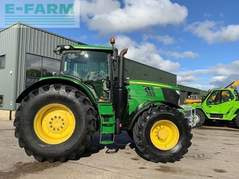 John Deere 6215r  (st24210)