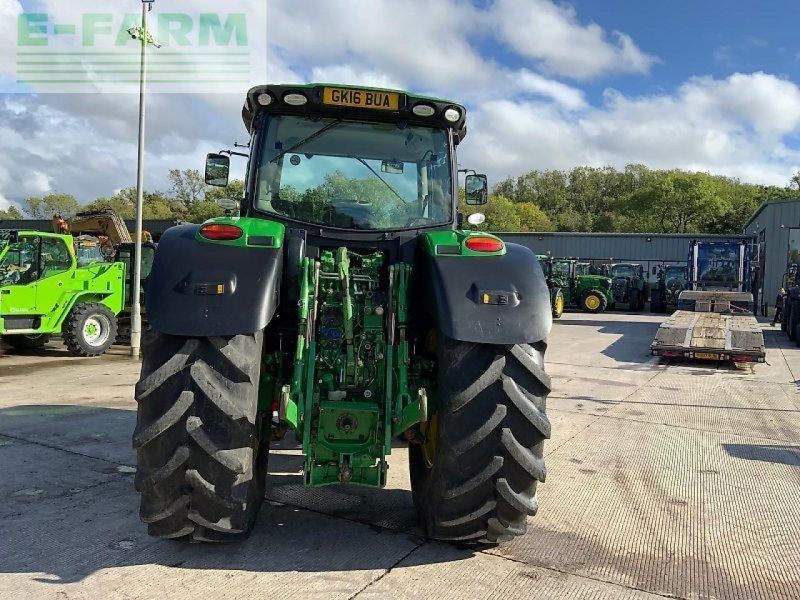 John Deere 6215r  (st24210)