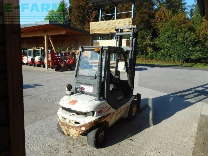 Linde h30d-03 ( perkins motor ) ss + 4. kreis