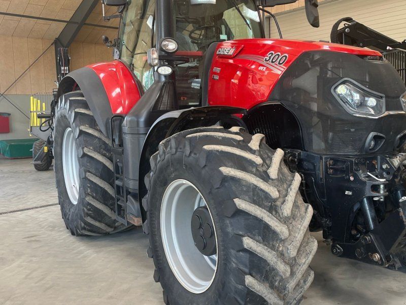 Case IH Optum 300 CVX
