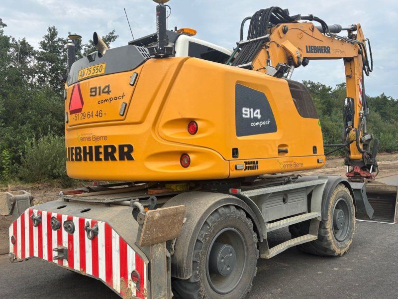Liebherr A914 Compact