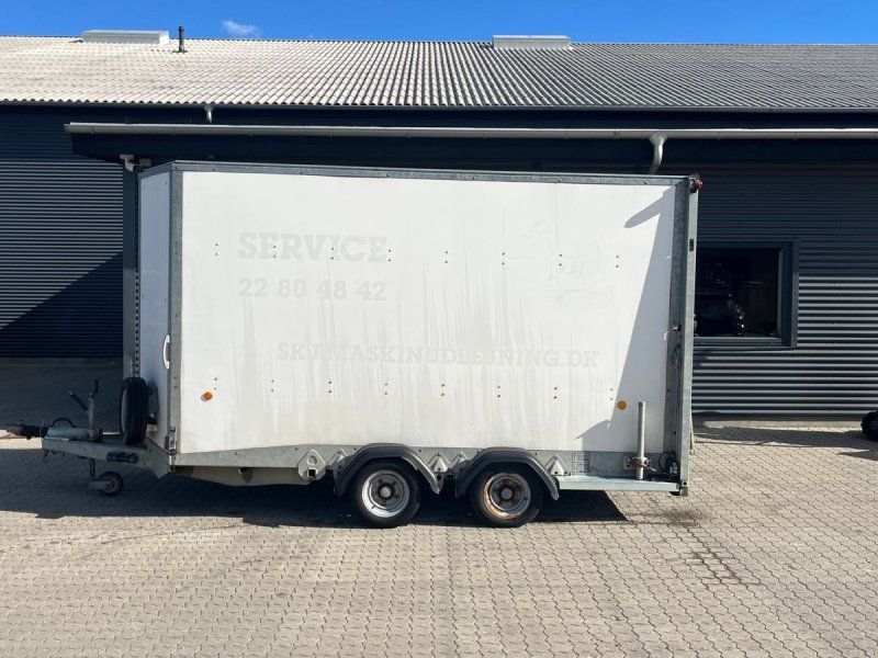 Ifor Williams bv126 kasse med dør/rampe