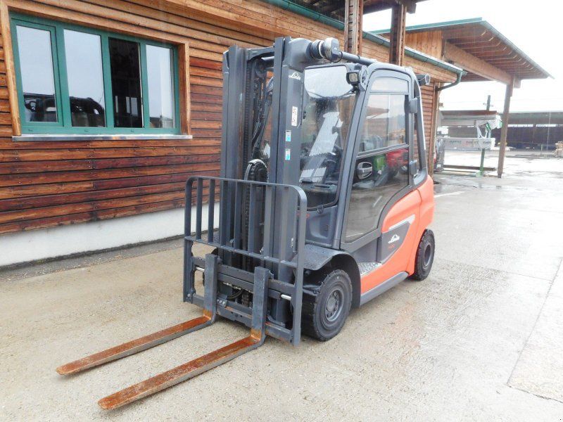 Linde H20D-01/600 Tripl + SS + Halbkabine ( Deutz Mo