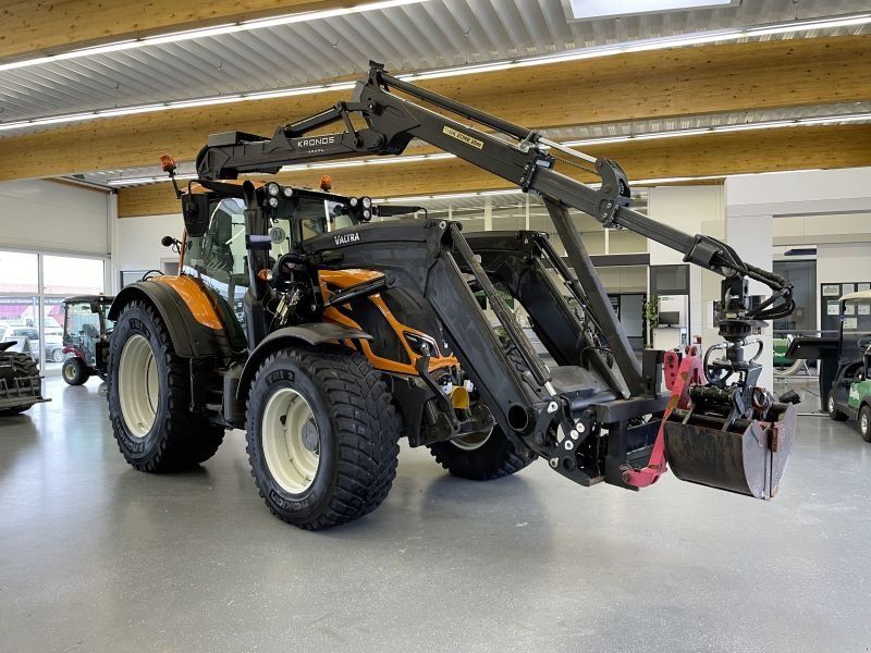 Valtra N154 u. KRONOS 5020