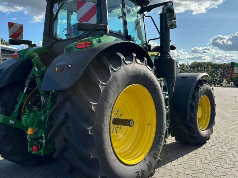 John Deere 6M 250 Kun 50 timer! Den nyeste 6M model. Ring til Ulrik på 4025