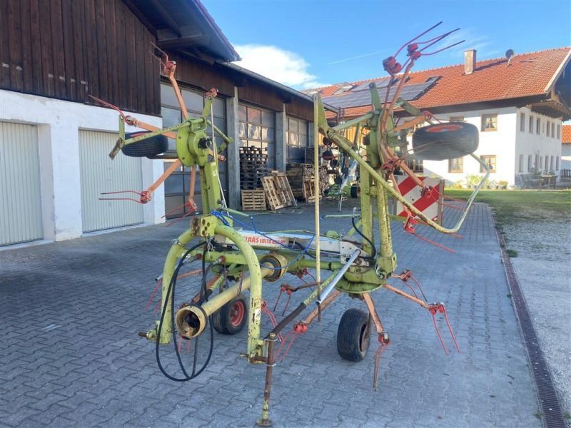 Claas VOLTO 550 HR