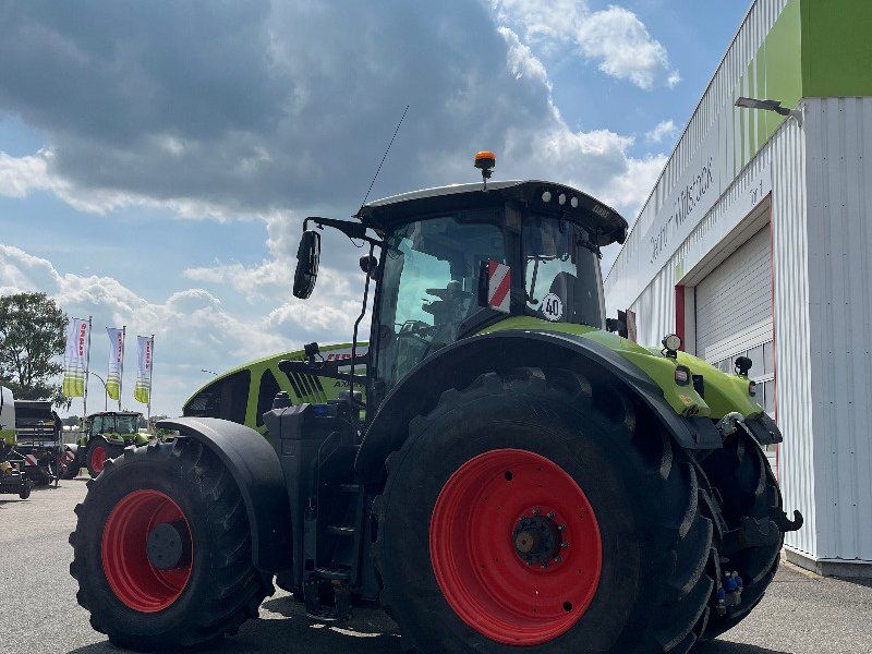 Claas Axion 950
