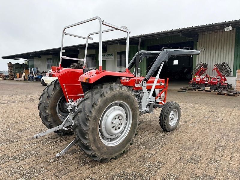 Massey Ferguson 158 mit Servo Lenkung und Frontlader