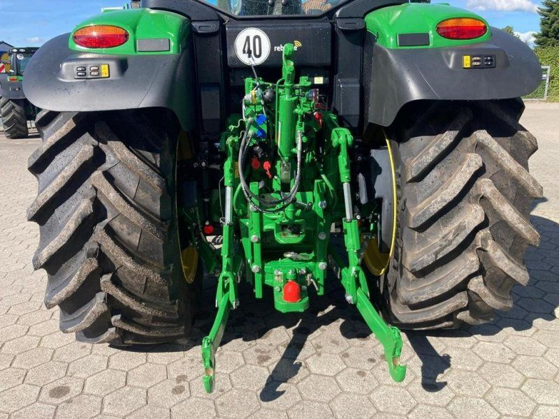 John Deere 6M125