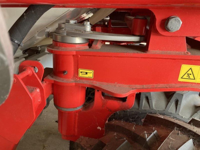 Pöttinger AEROSEM 4002 FDD