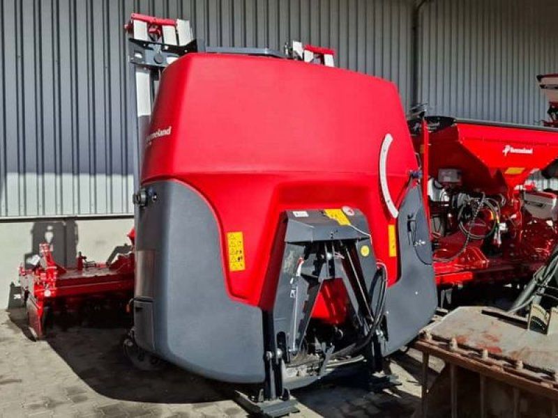 Kverneland iXter B18