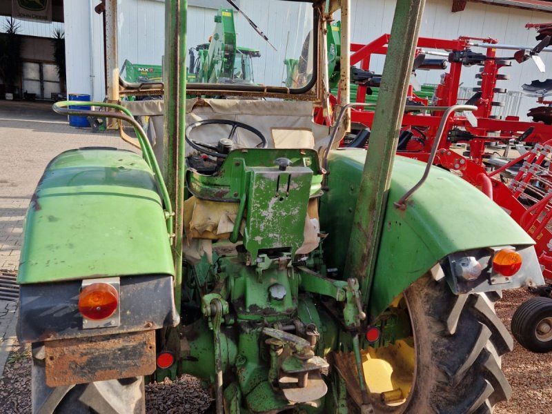 John Deere 820