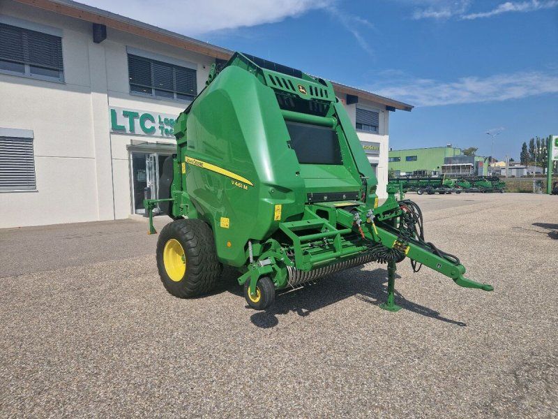 John Deere V461M