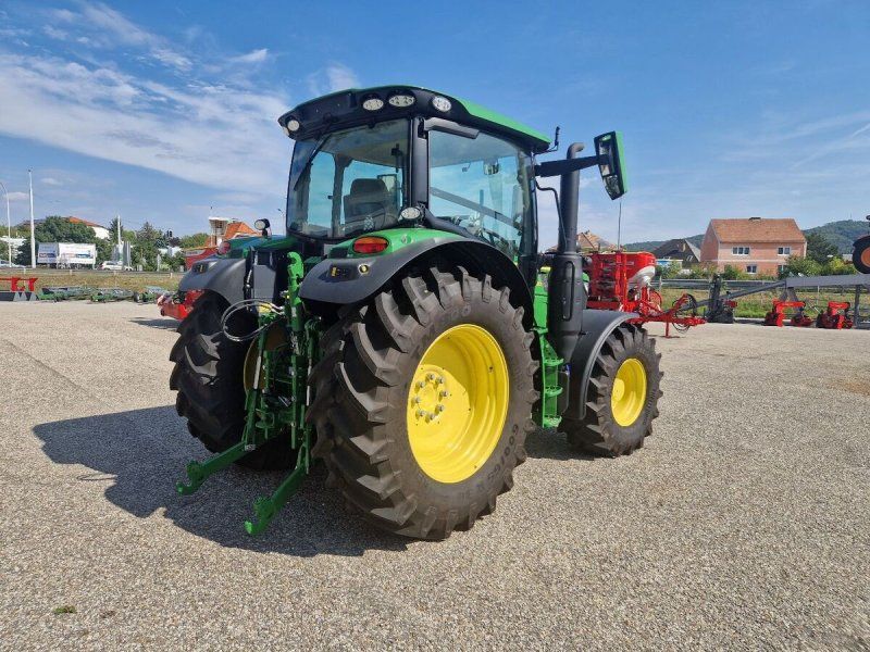 John Deere 6R 120