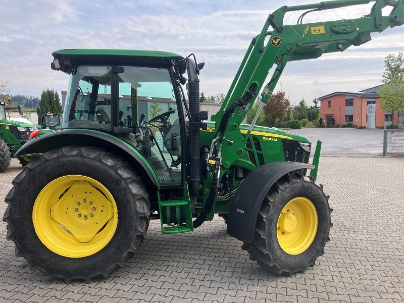 John Deere 5100M