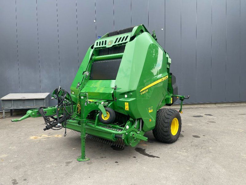 John Deere V461