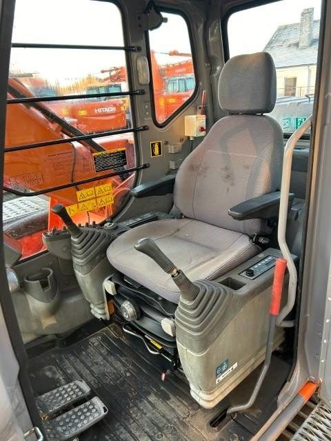 Hitachi ZX 160
