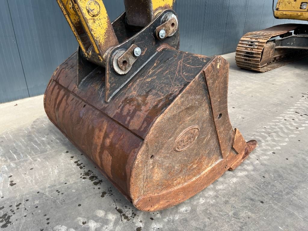 CAT 325C LN ME