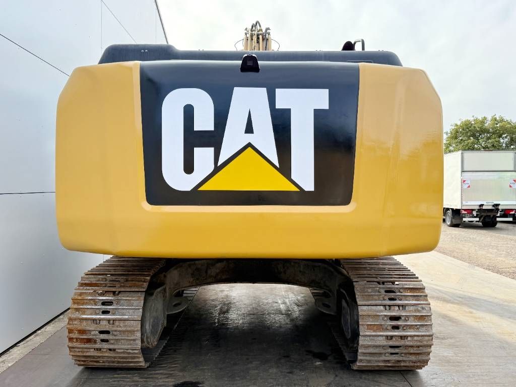 CAT 329ELN German Machine / Quick Coupler