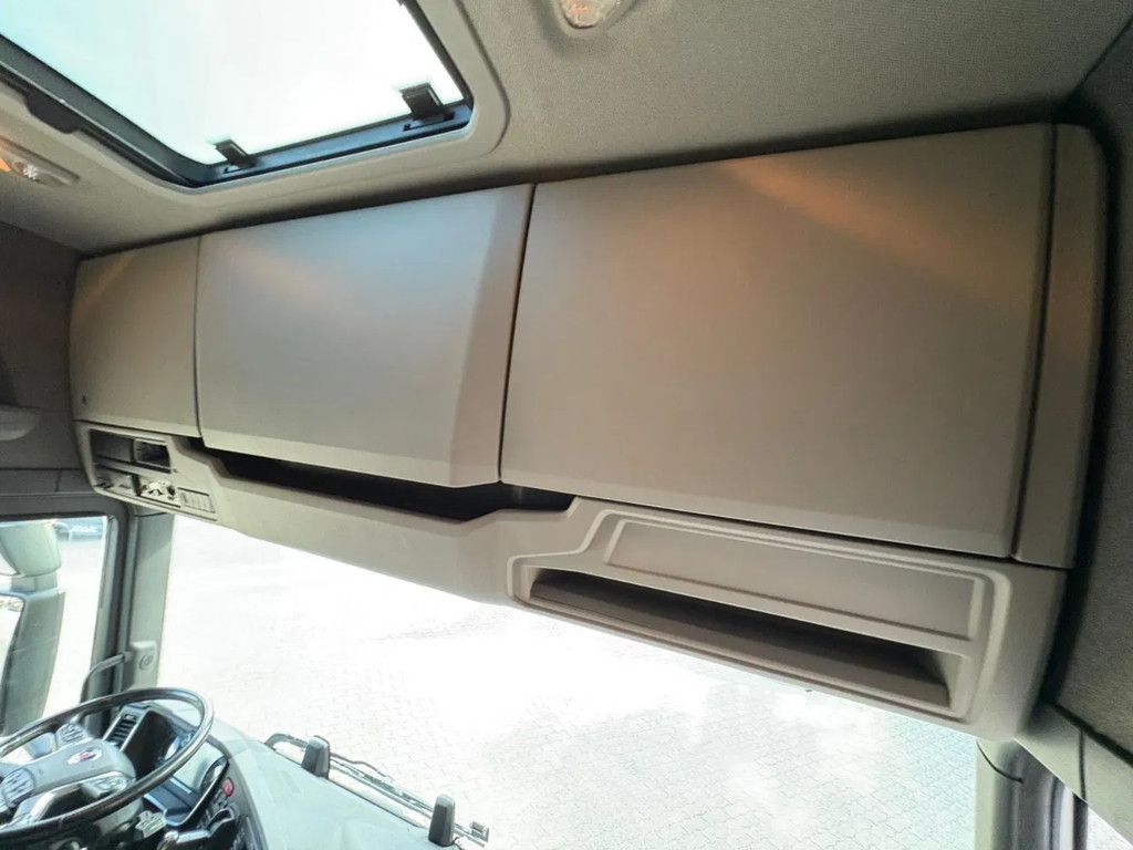 Scania R450 4X2EB Lowliner Retarder Standairco Smarttacho 2 German truck